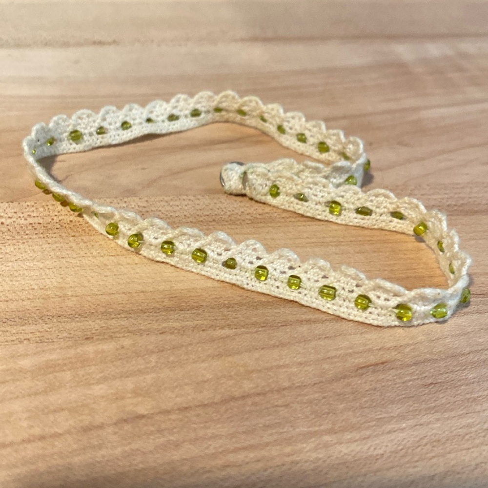 Lace Chocker With Green Beads